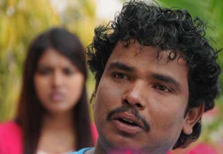 Hrudaya Kaleyam director injured in attack - Sakshi Post