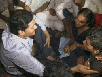 YS Jagan consoles kin of Chennai building collapse victims - Sakshi Post