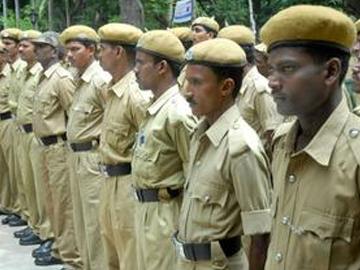 Homeguards allege they are forced to work at officers&#039; houses - Sakshi Post