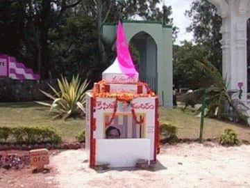 Now, a temple for KCR Now, a temple for KCR - Sakshi Post