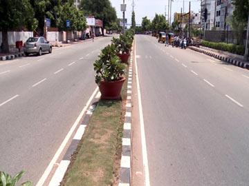 T survey: Hyderabad wears a deserted look - Sakshi Post