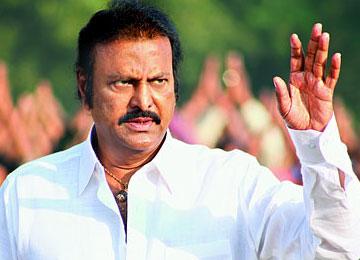 Mohan Babu escapes unhurt in accident Mohan Babu escapes unhurt in accident - Sakshi Post