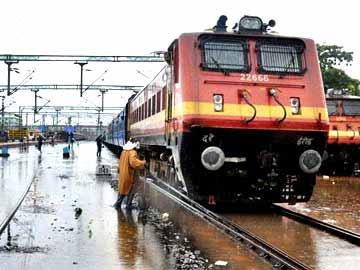 Hudhud effect: 38 trains cancelled on Oct 12 - Sakshi Post