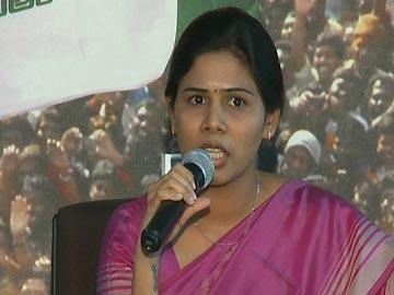 Bhuma's arrest politically motivated: Akhila Priya Bhuma's arrest politically motivated: Akhila Priya - Sakshi Post