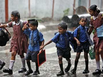 Rain, thundershowers likely in Andhra Pradesh - Sakshi Post