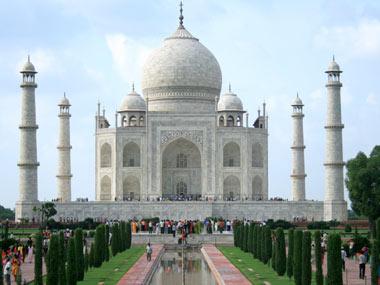 Taj Mahal should be handed over to Wakf Board: UP Minister - Sakshi Post