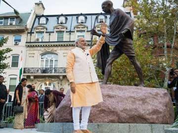 PM Modi dedicates Salt Mountain memorial to Mahatma Gandhi - Sakshi Post