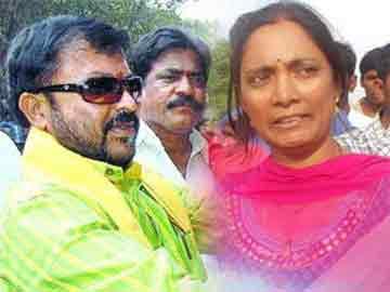 NHRC issues notice to AP govt over woman tehsildar assault - Sakshi Post
