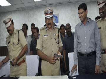 Two pistols seized from robbers arrested in Hyderabad - Sakshi Post