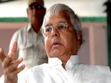 Lalu dares BJP to declare Paswan chief ministerial candidate - Sakshi Post
