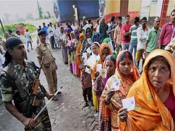 Voters defy Maoists, cast ballot in Bihar&#039;s second phase - Sakshi Post