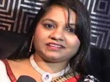 Beautician Nandini Provides Male Escorts Too! - Sakshi Post
