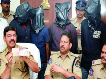 Fake Currency racket busted in Hyderabad - Sakshi Post
