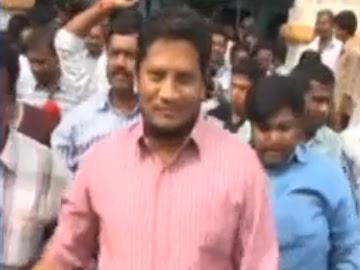 Chintu Shot Videos of his Plot Before Killing Katari Couple - Sakshi Post