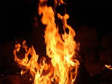 Wife set on fire for not cooking mutton curry properly; dies - Sakshi Post