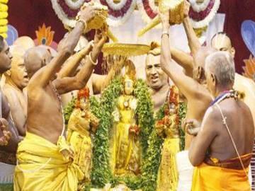 Tirumala temple nets Rs 3 crore on New Year Day - Sakshi Post