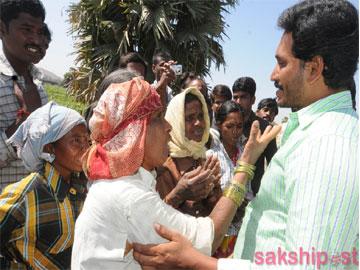 Farmers pour out their woes on Day 4 of YS Jagan’s Bharosa Yatra - Sakshi Post