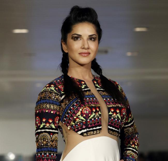 Leone opened the show in a beautiful and vibrant gown Leone opened the show in a beautiful and vibrant gown - Sakshi Post