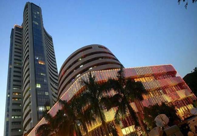 On the last trading day of Samvat 2072, the BSE Sensex settled at 27,941.51, up 25.61 points, or 0.09 per cent. It had gained 79 points on Thursday. The Nifty edged up 22.75 points, or 0.26 per cent, to end at 8,638. - Sakshi Post