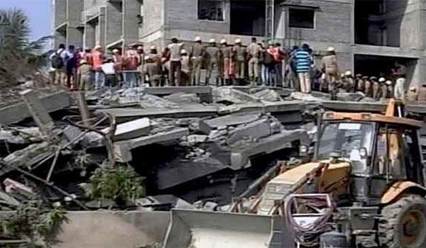 Building collapse in Azad market, Delhi Building collapse in Azad market, Delhi - Sakshi Post