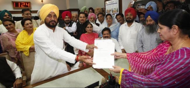 All Opposition Congress MLAs submitted their resignation to the Punjab Assembly Secretary here on Friday. - Sakshi Post