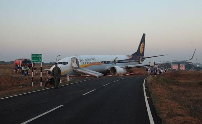 The Jet Airways plane off the runway at the Dabolim airport. - Sakshi Post