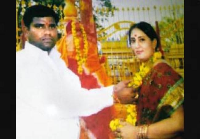 Rajesh got married to Anusha at Hanuman temple in LB Nagar in 2014 - Sakshi Post