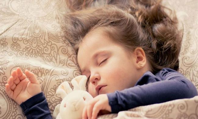 An insufficient amount of sleep in their pre-school and early school-age years have a higher risk of poor neuro-behavioral function - Sakshi Post