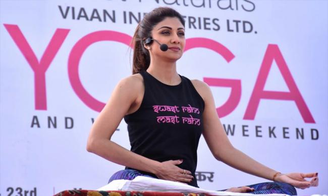 Shilpa Shetty performing Yoga - Sakshi Post
