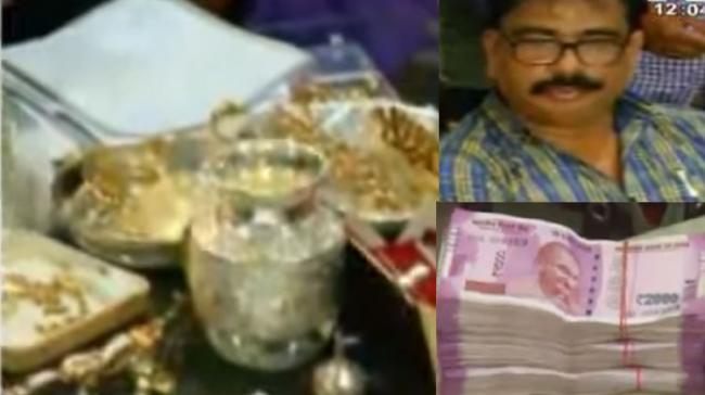 Gold jewelry, cash seized at Venkaiah Naidu’s (inset) house&amp;amp;nbsp; - Sakshi Post