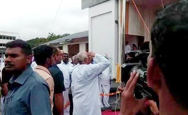 RSS chief Mohan Bhagwat on Tuesday unfurled the national flag at a school in Kerala defying a district administration order that only elected representatives or school authorities could hoist the tricolour at the government-aided institution. - Sakshi Post
