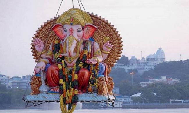 The mega event of immersion of Ganesh idols in Hyderabad, marking the conclusion of Vinayaka Chaviti festivities, came to an end on Wednesday - Sakshi Post