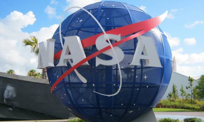 ISS is set to get a new Boeing-built wardrobe to house increasing in-orbit science payloads ISS is set to get a new Boeing-built wardrobe to house increasing in-orbit science payloads - Sakshi Post