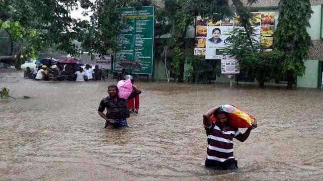 weather department has predicted rain or thundershowers at most places over coastal Tamil Nadu and Puducherry and at many places over interior Tamil Nadu for the next four weather department has predicted rain or thundershowers at most places over coastal Tamil Nadu and Puducherry and at many places over interior Tamil Nadu for the next four - Sakshi Post