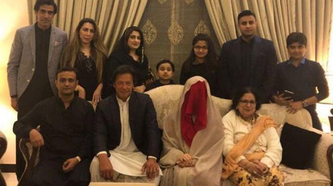 Imran Khan’s Third Marriage To Bushra Maneka - Sakshi Post