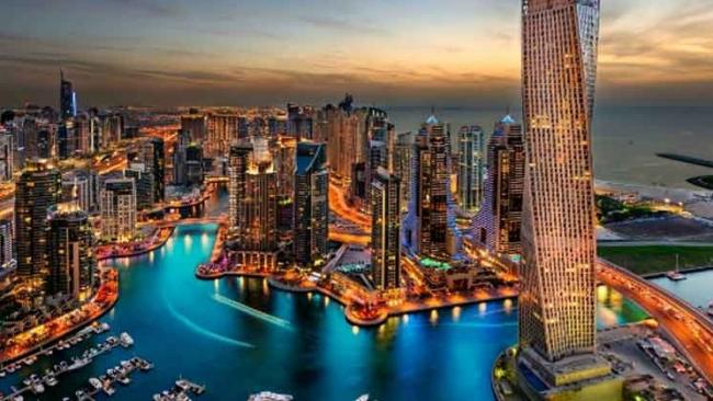 UAE Now Requires Licenses For ‘Social Media Influencers’ - Sakshi Post