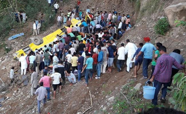 School bus accident in Himachal Pradesh - Sakshi Post