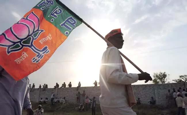 Shiv Sena has accused the BJP of trying to “bribe” voters ahead of the by-elections (Representational) Shiv Sena has accused the BJP of trying to “bribe” voters ahead of the by-elections (Representational) - Sakshi Post