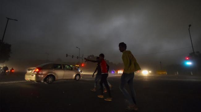 Dust storm in New Delhi - Sakshi Post