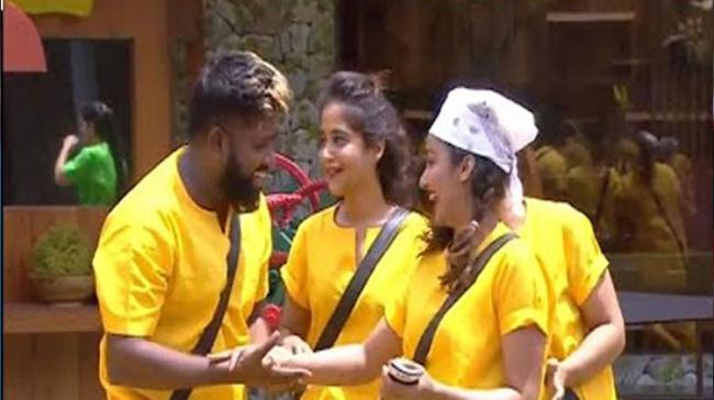Tejaswi received an offer from the green team to shift loyalties from the yellow team - Sakshi Post