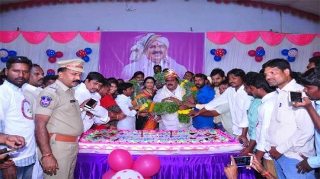 Errabelli Dayakar Rao birthday celebrations - Sakshi Post