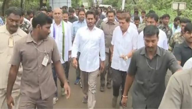 YS Jagan Mohan Reddy YS Jagan Mohan Reddy - Sakshi Post