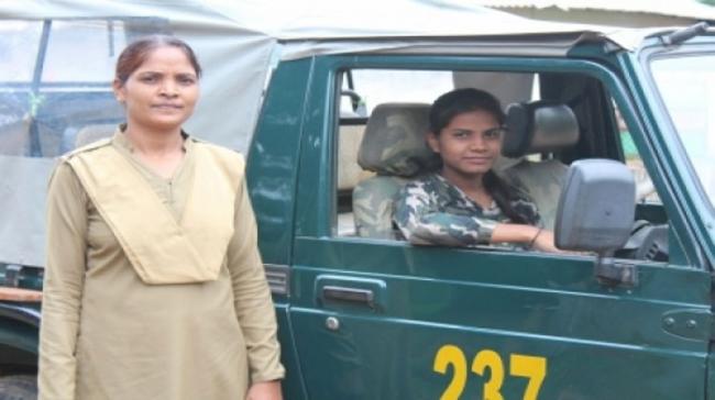Kanha Tribal Women Taking Over Male-Dominated Jobs - Sakshi Post