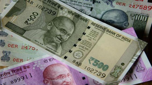 Rupee Crashes Further, Hits 72.67 Per Dollar - Sakshi Post