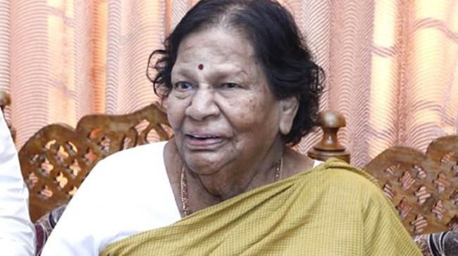 Manchu Mohan Babu’s mother Manchu Lakshmamma passed away - Sakshi Post