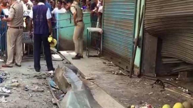 The Kolkata building where explosion took place has the office of South Dum Dum municipality chairman.   The Kolkata building where explosion took place has the office of South Dum Dum municipality chairman.   - Sakshi Post
