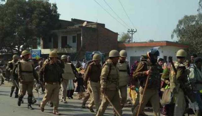 Varanasi: Violent clash between two communities, Six injured - Sakshi Post