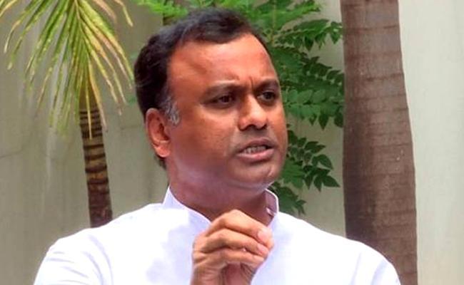 Congress MLC <a href="https://www.sakshipost.com/topic/Komatireddy%20Rajagopal%20Reddy">Komatireddy Rajagopal Reddy</a> Congress MLC <a href="https://www.sakshipost.com/topic/Komatireddy%20Rajagopal%20Reddy">Komatireddy Rajagopal Reddy</a> - Sakshi Post