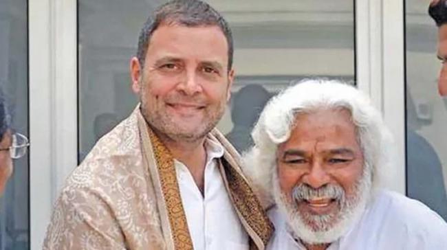 Gaddar met Rahul Gandhi - Sakshi Post