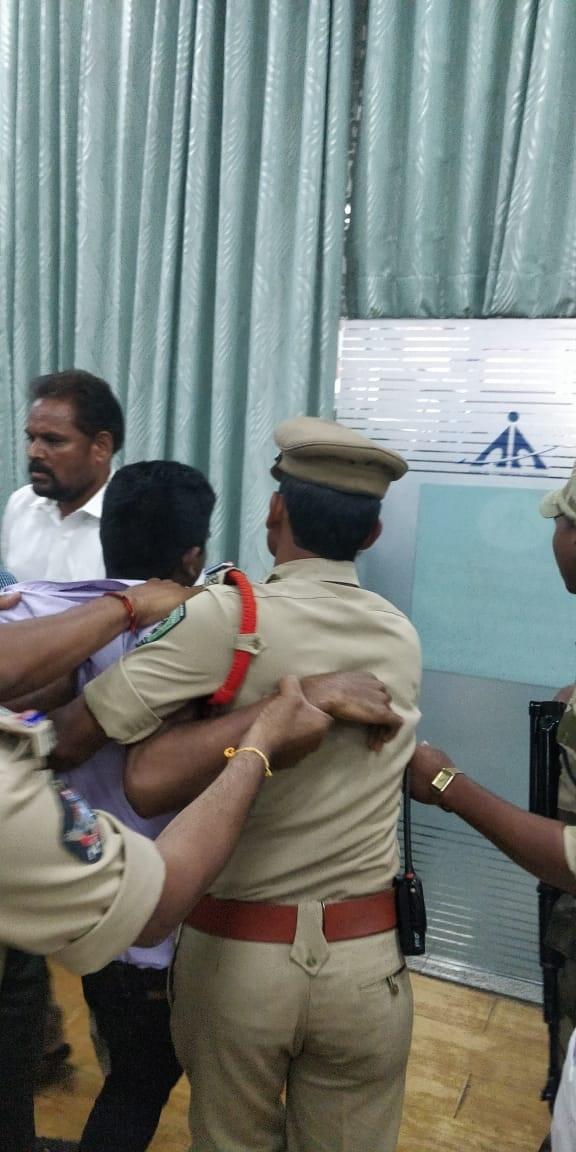 YS Jagan Mohan Reddy YS Jagan Mohan Reddy - Sakshi Post
